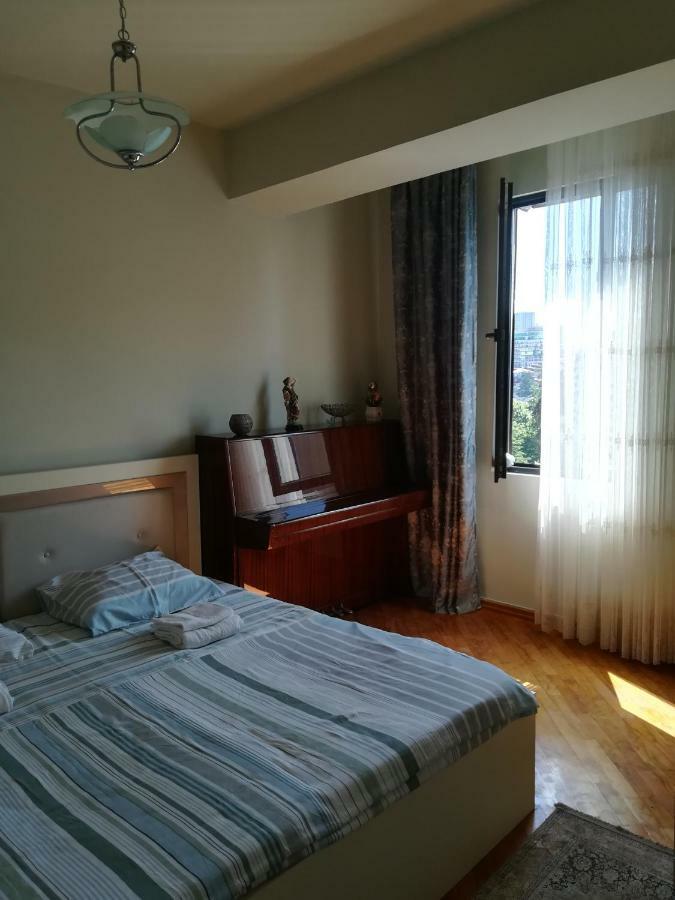 Davka Apartments บาทูมิ ภายนอก รูปภาพ