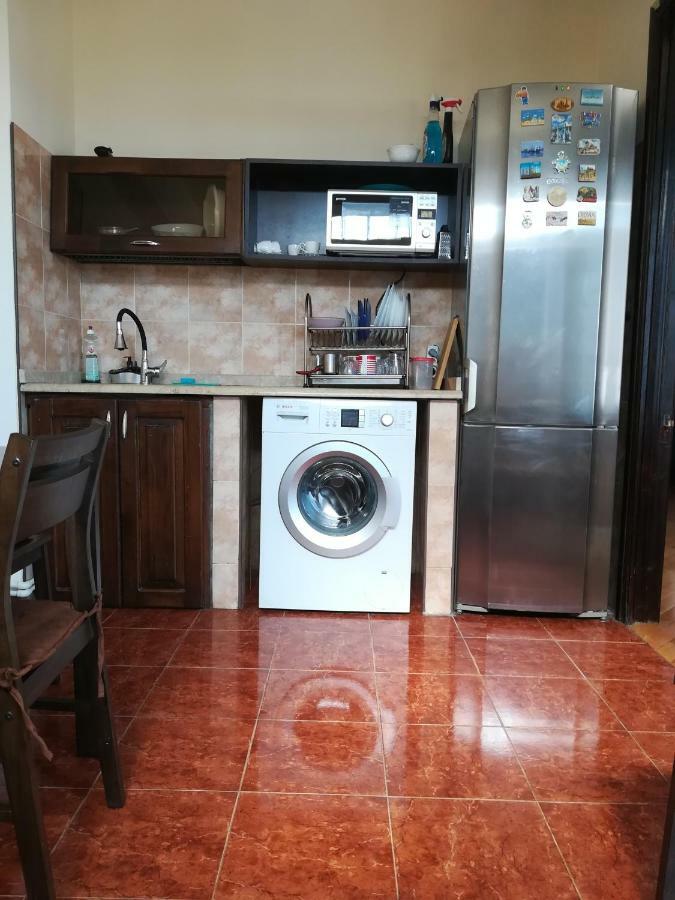 Davka Apartments บาทูมิ ภายนอก รูปภาพ